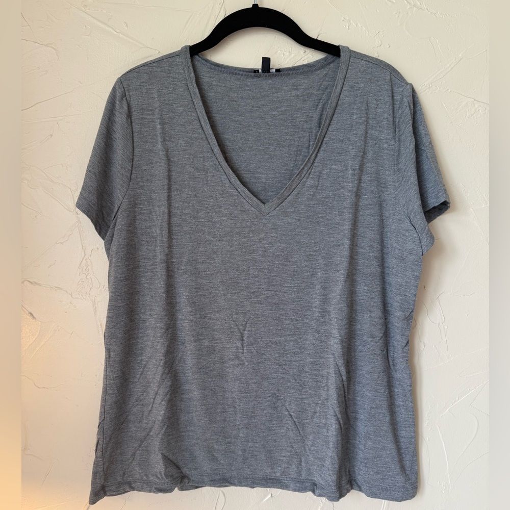 [express] fitted tee